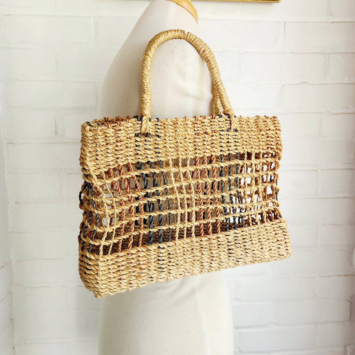 Vintage Multi Colored Straw Top Handle Beach Handbag Beach Bag